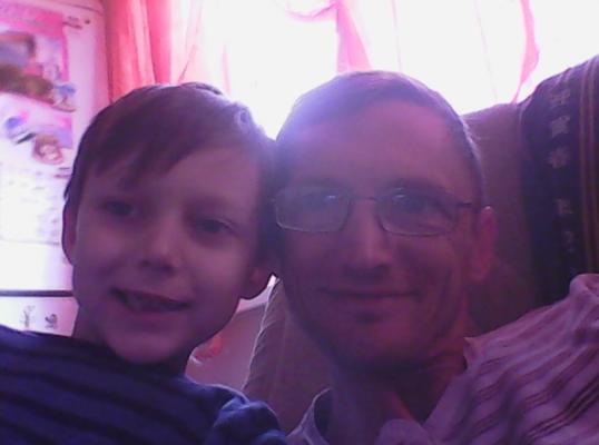 Фото для Выселяют из дома по ипотеке, тетей трое, с работой плохо, процесс в суде.